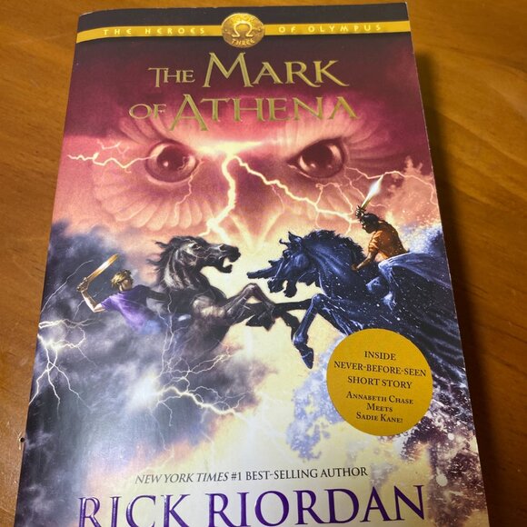 Heroes of Olympus Book Set (1–5) – Rick Riordan – Lightly Used - Picture 4 of 8